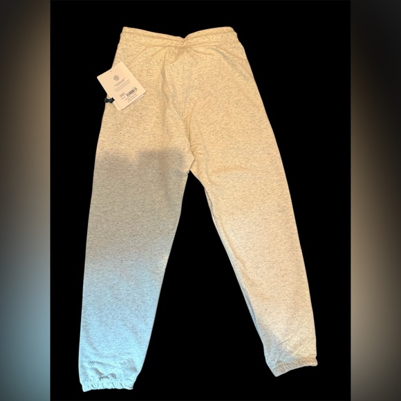 NWT Athleta Girl Warm Up Textured Joggers Sweatpants Grey M/8 - Picture 5 of 6